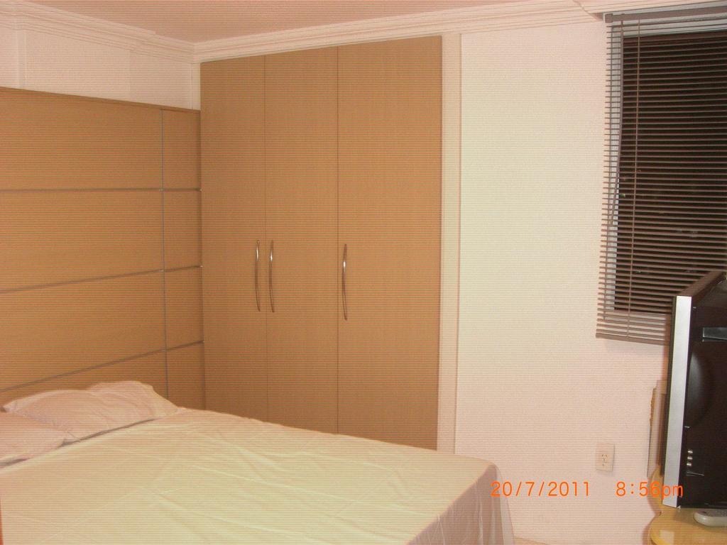 Apartamento Edificio Ettore De Temporada Na Do Futuro *